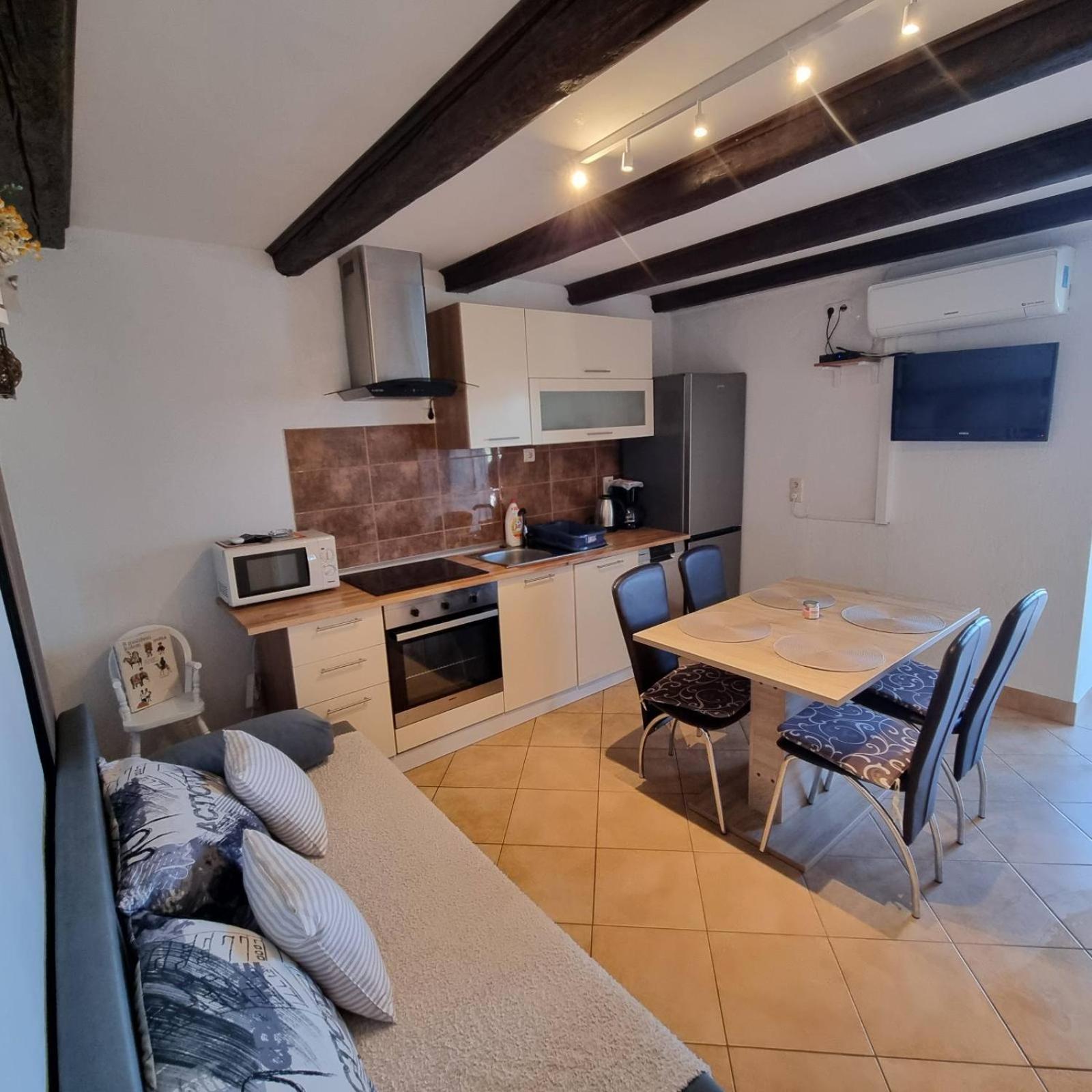 Apartmani Gero Lopar Exterior photo